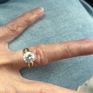 Diamond alternative ring natural stone